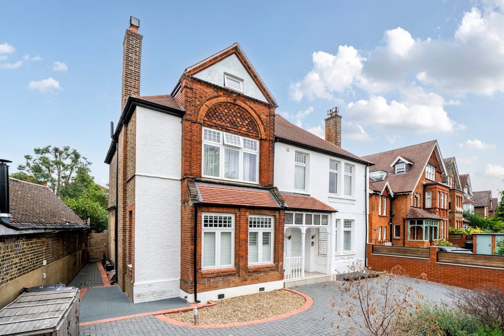 Property photo 2 of 11 Picture No. 06