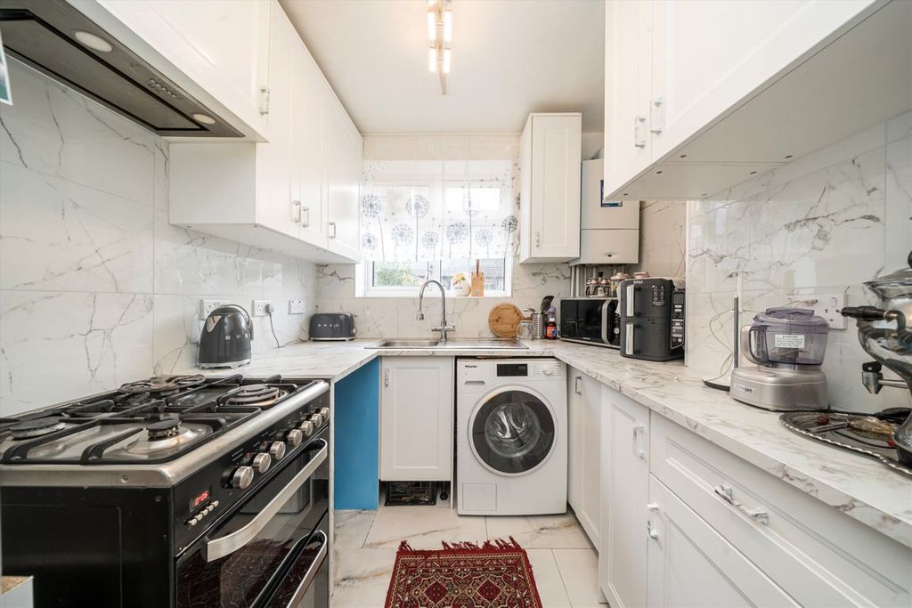 Property photo 2 of 5