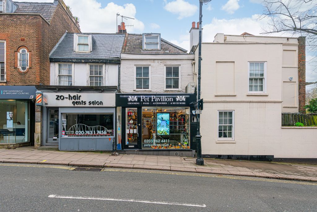 Property photo 1 of 15 Heath Street 112-001