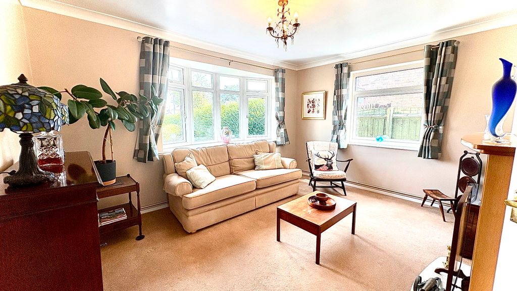 Property photo 2 of 16