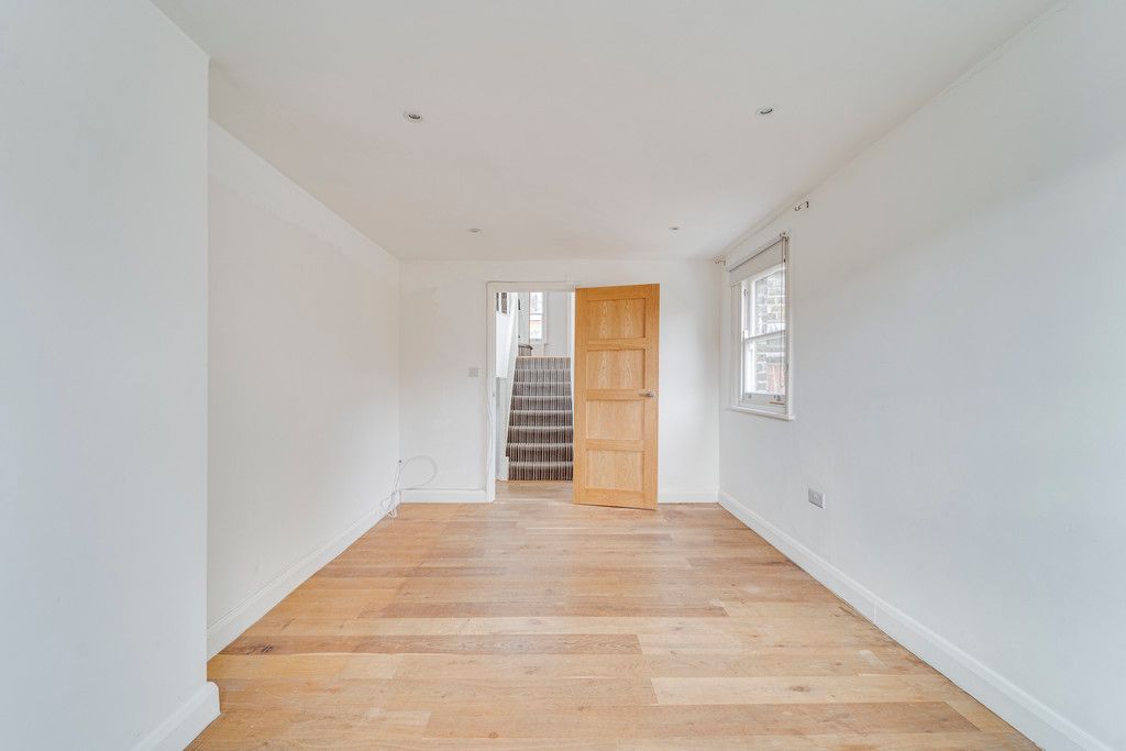 Property photo 2 of 7 Img_41235_2_Large