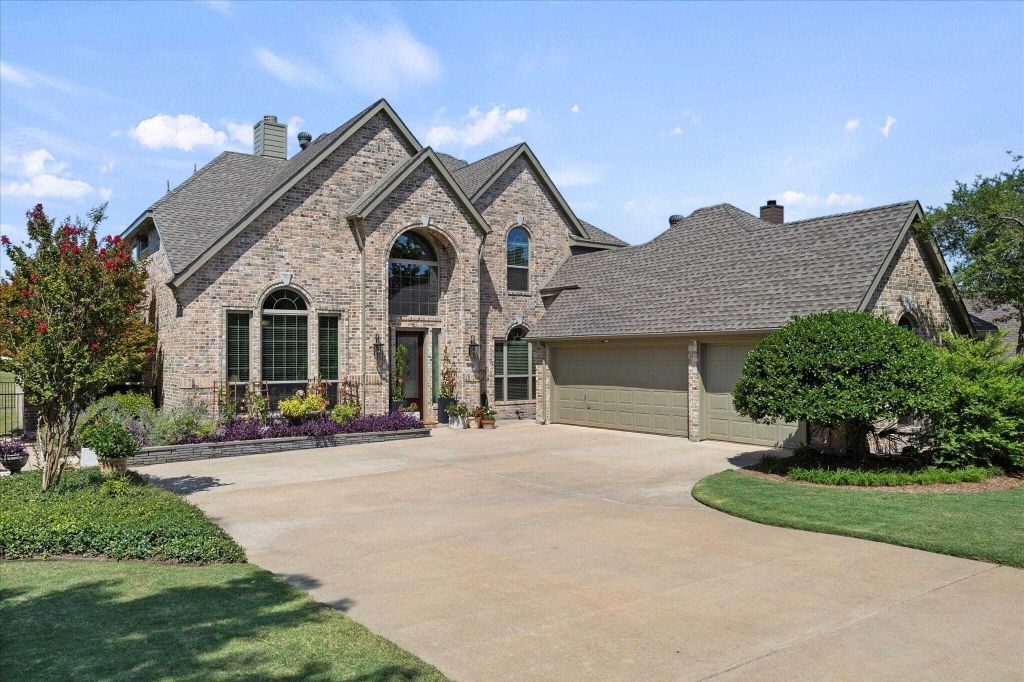 Property photo 1 of 31