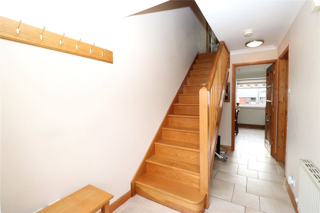 Property photo 3 of 13 Picture No. 01
