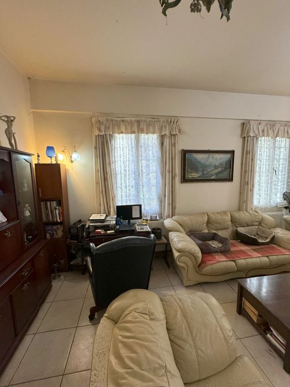 Property photo 2 of 24