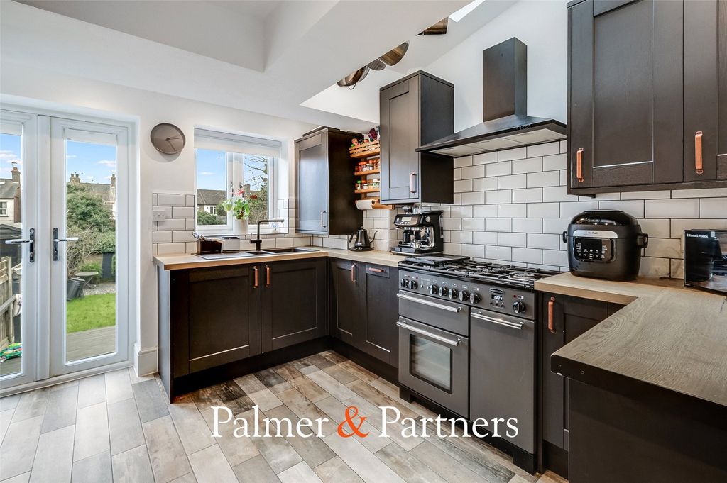 Property photo 2 of 23 Picture No. 07