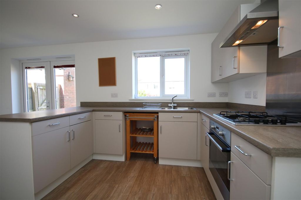 Property photo 3 of 12 Img_8713.Jpg