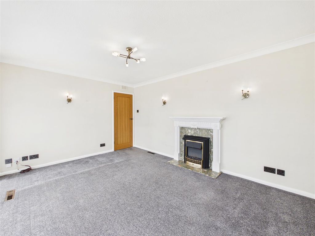 Property photo 3 of 24 Cam05476G0-Pr0263-Still018.Jpg