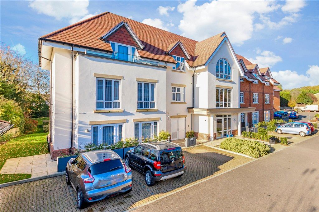 Property photo 1 of 6 External (Web) 1