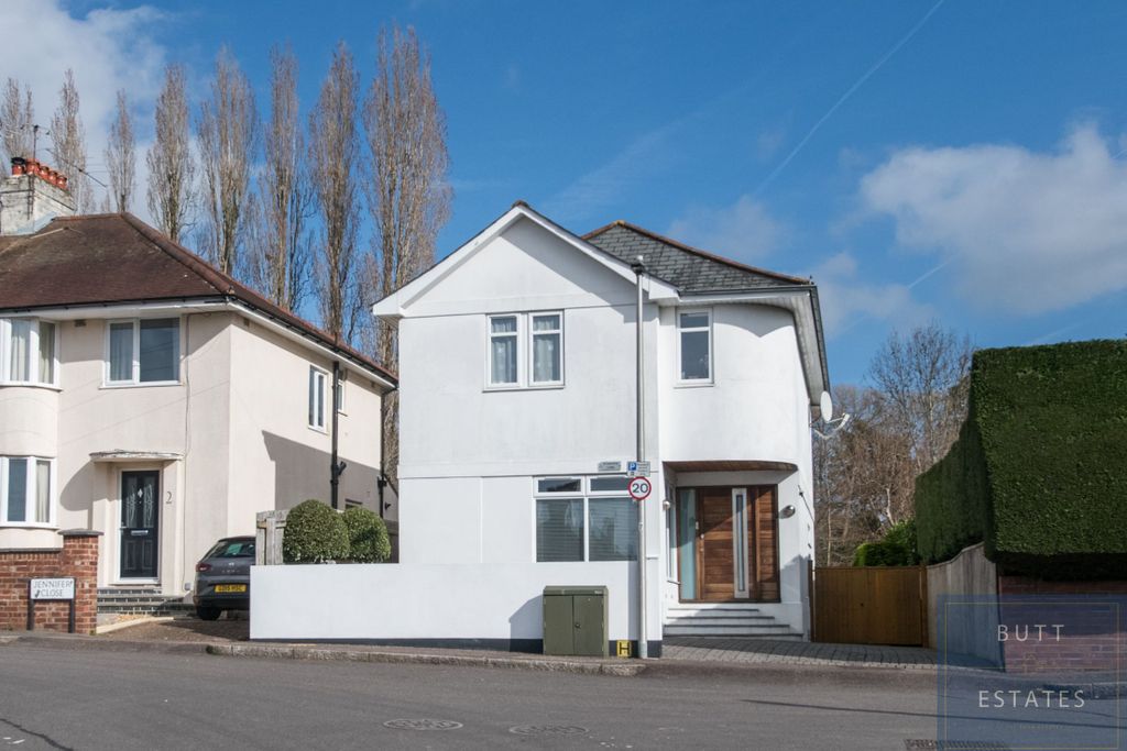 Property photo 1 of 15