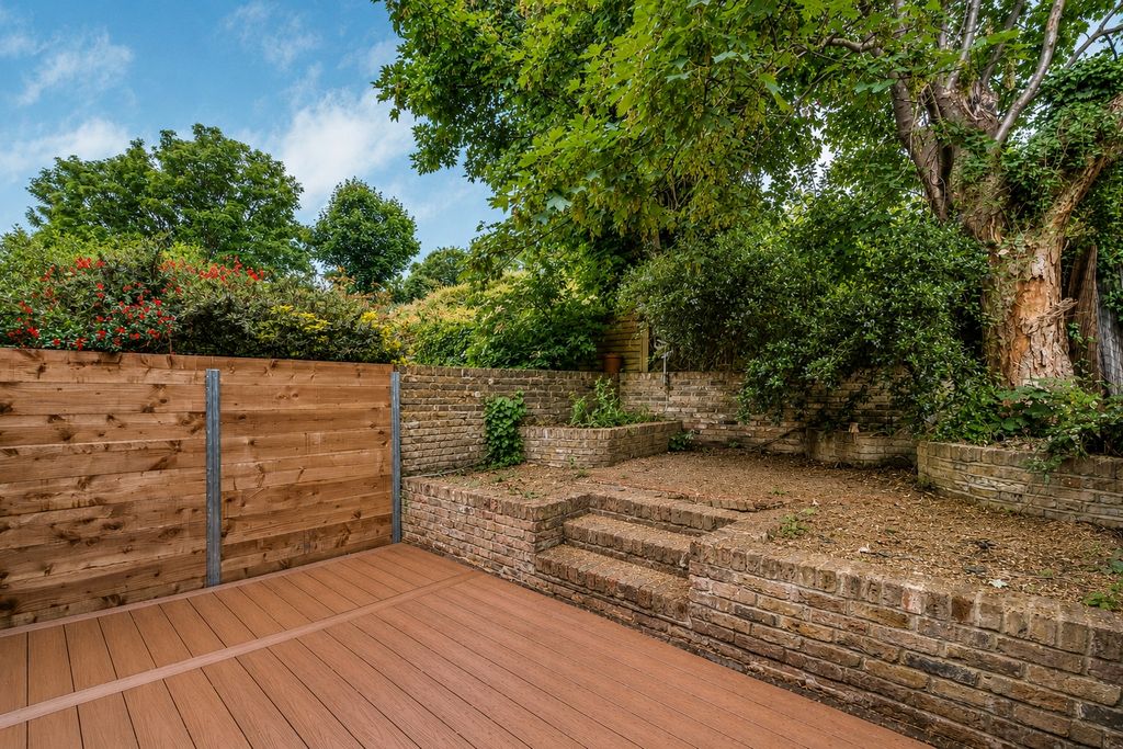 Property photo 3 of 7 Picture No. 19
