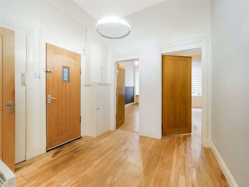 Property photo 2 of 14 Picture No. 04