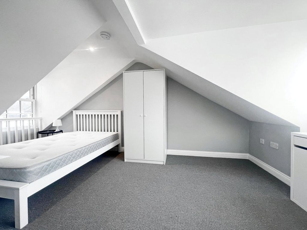 Property photo 3 of 5 Picture No. 05