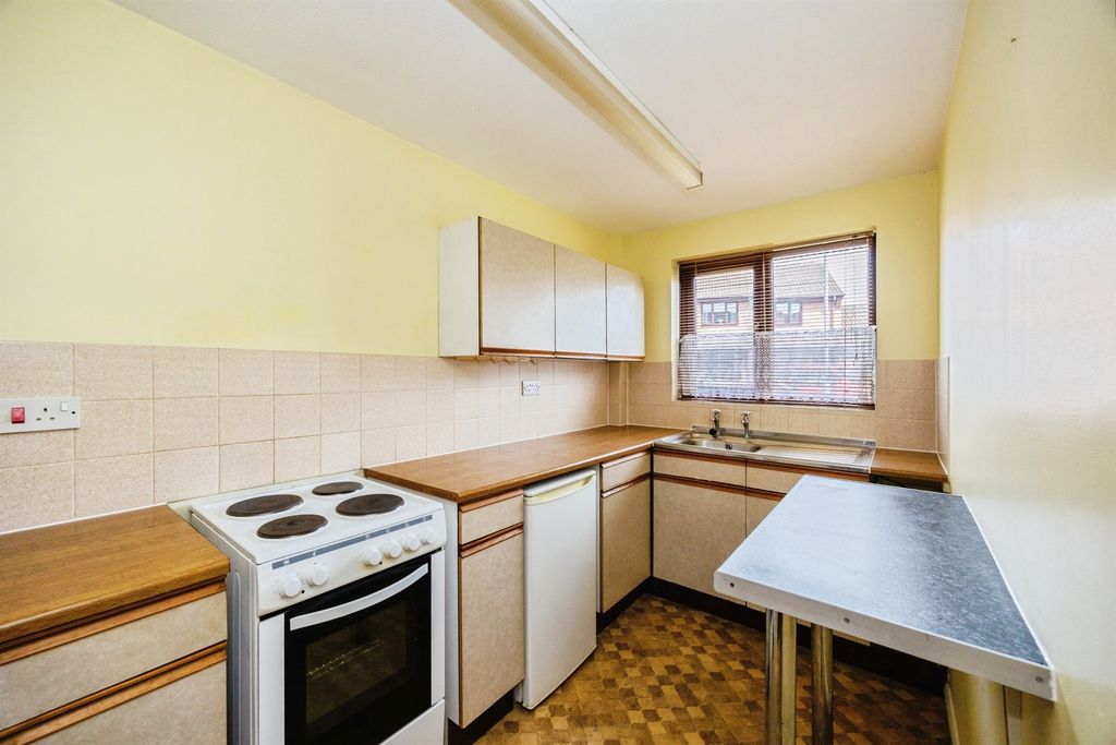 Property photo 1 of 9