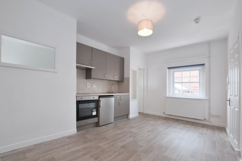 Property photo 1 of 3