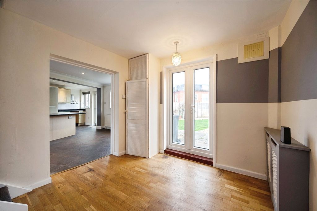 Property photo 3 of 18 Picture No. 09