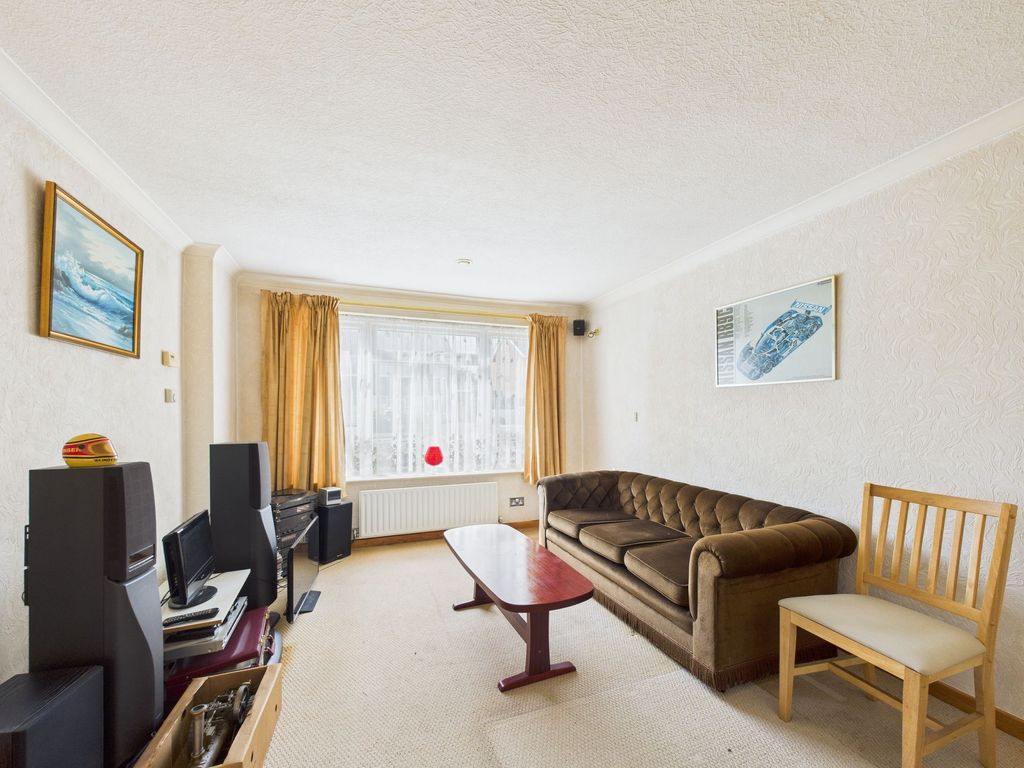 Property photo 3 of 14