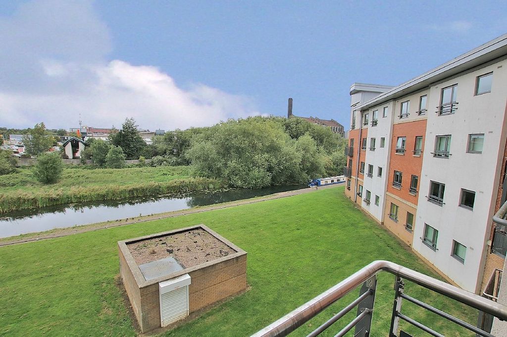 Additional image 10 of 2 bed flat to rentWest Cotton Close, Riverside Wharf, Northampton NN4