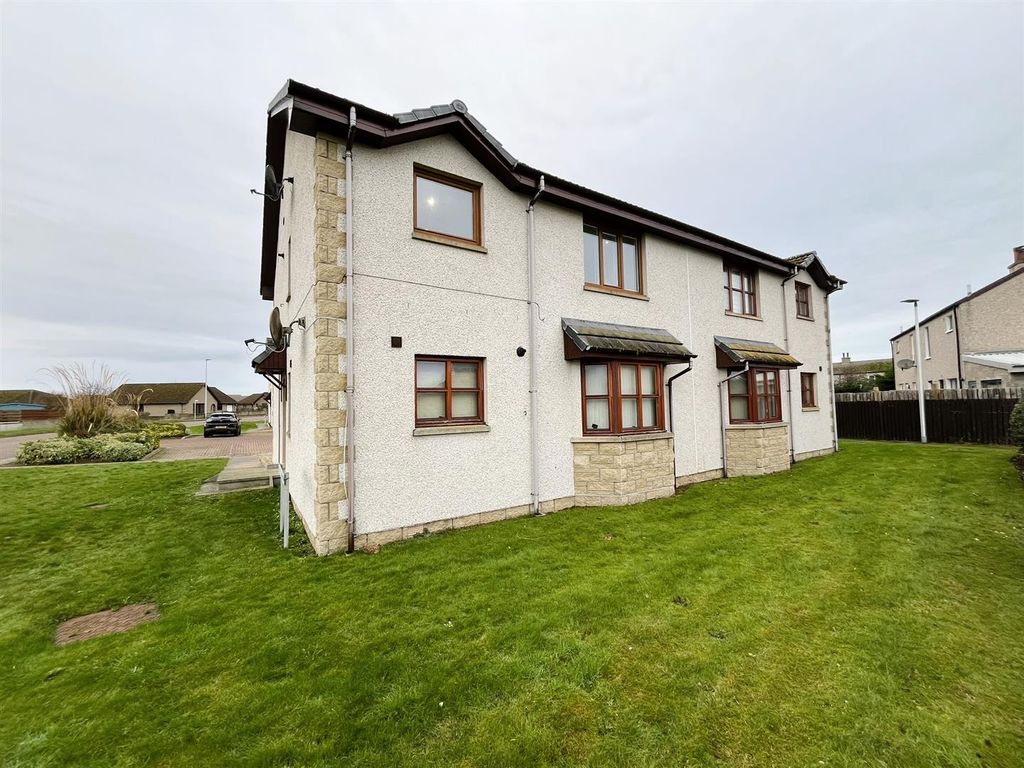 Property photo 1 of 14 12 Ewing Gardens Lossiemouth