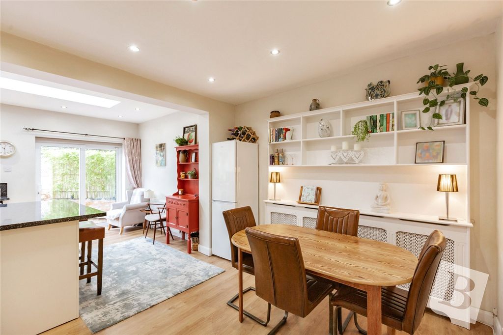 Property photo 3 of 18 Kitchen/Diner