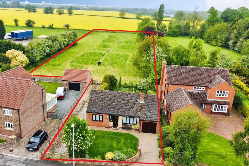 Property photo 1 of 27 5108662