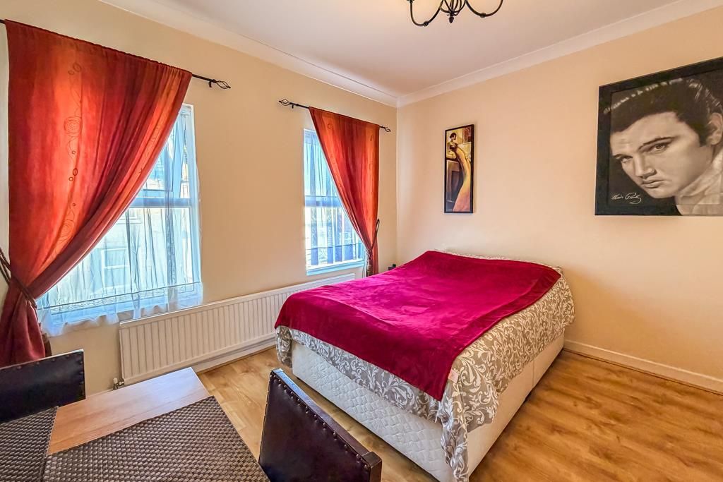 Property photo 3 of 11 Lounge/Diner