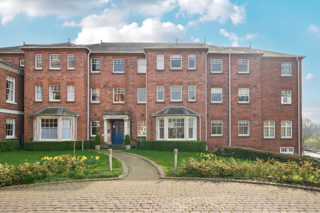 Property photo 2 of 20 External