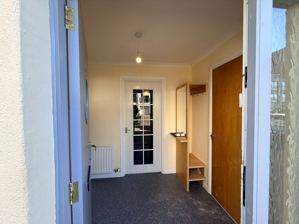 Property photo 3 of 28