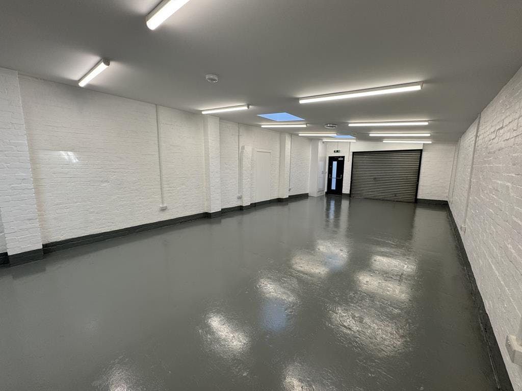 Property photo 3 of 8 King St 318A 2.Jpg