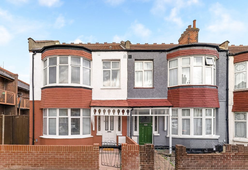 Property photo 1 of 33