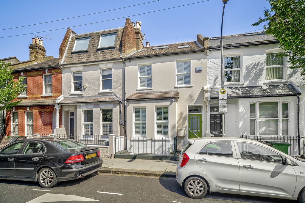 Property photo 1 of 16