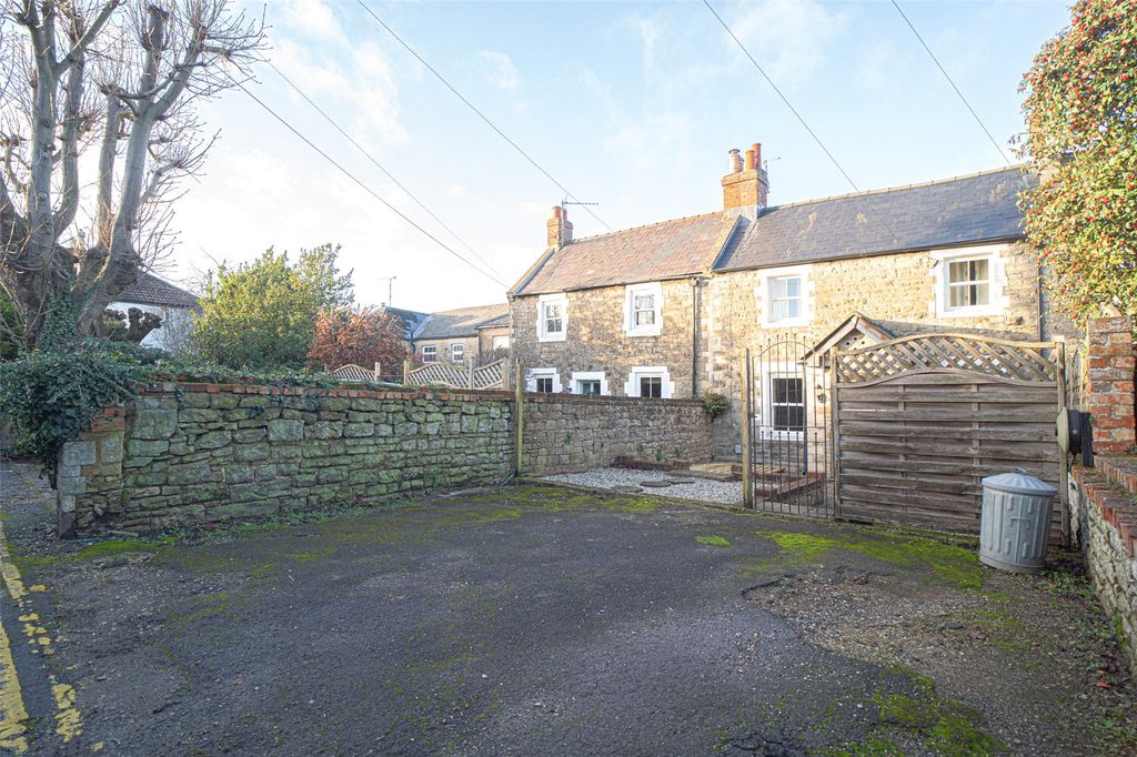 Property photo 2 of 11 Picture No. 07