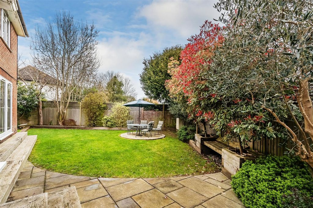 Property photo 2 of 40 33-Glebe-Road-30.Jpg