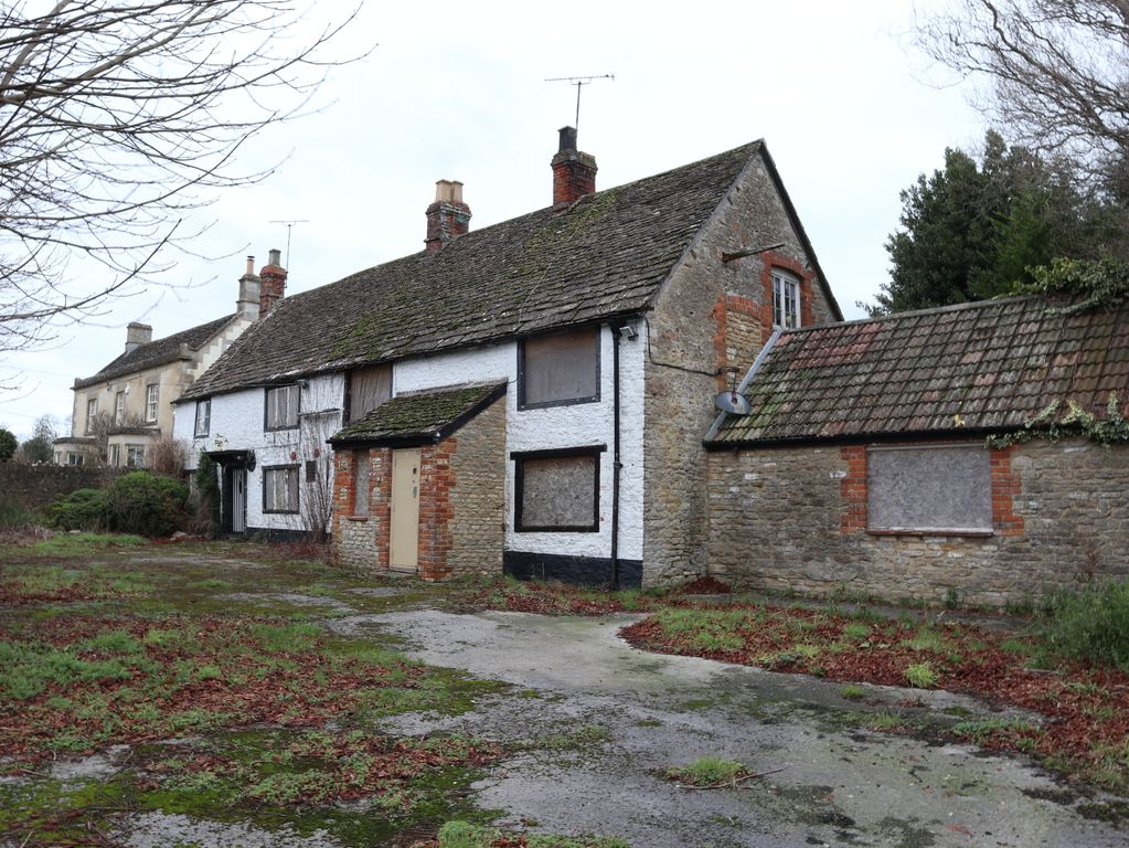 Property photo 1 of 1