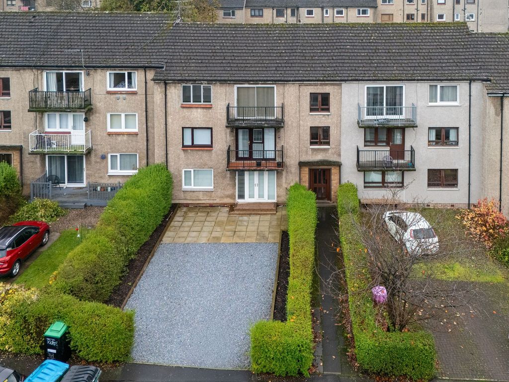 Property photo 3 of 10 Front Elevation