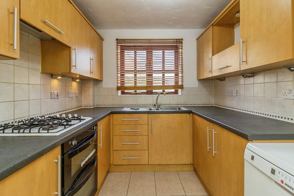 Property photo 3 of 27 Pbox-Img.Jpg