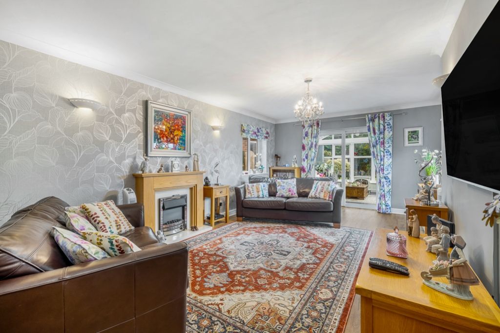 Property photo 2 of 36 71 Clough Road (Gosberton)-29