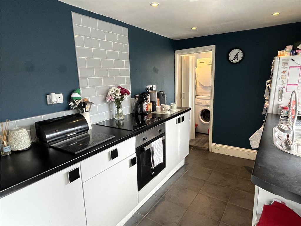 Property photo 2 of 12 Picture No. 05