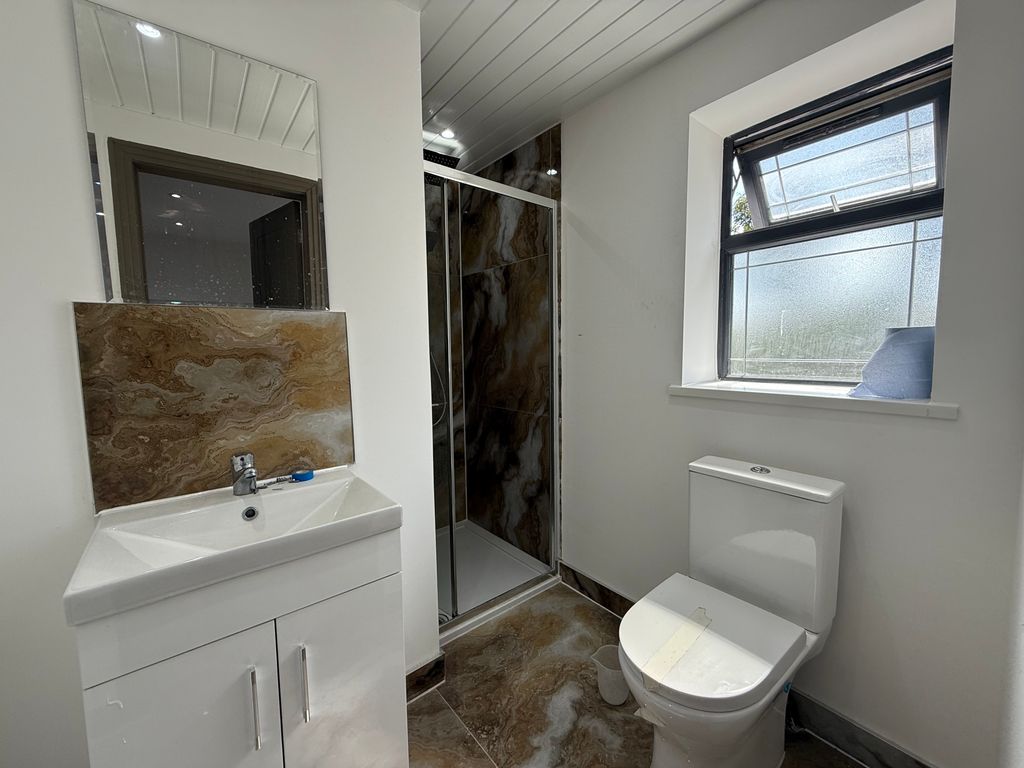 Property photo 2 of 2