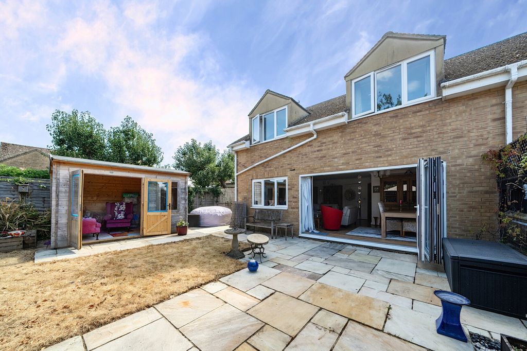 Property photo 2 of 20 Rear Aspect