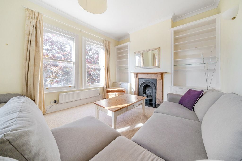 Property photo 2 of 15 Picture No. 05