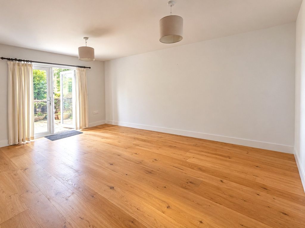 Property photo 3 of 9 Picture No. 02