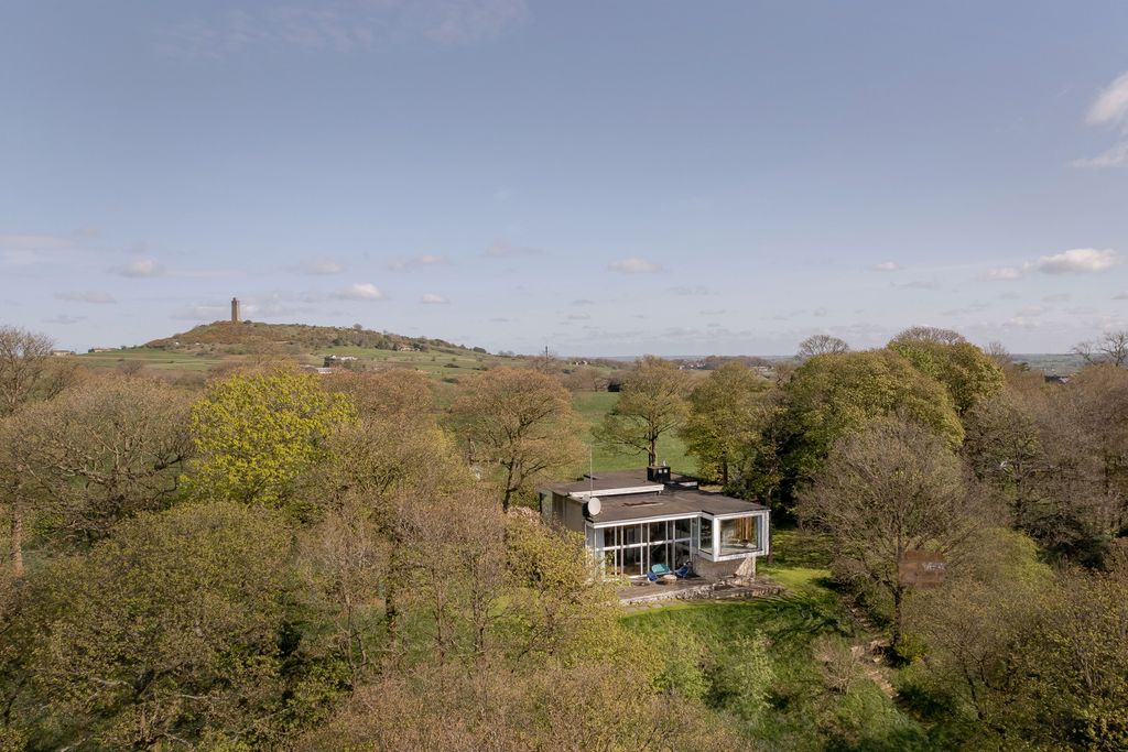 Additional image 5 of 4 bed detached house for saleFarnley Hey II, Farnley Hey, Farnley Tyas, West Yorkshire HD4