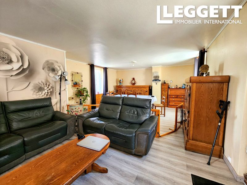 Property photo 3 of 10