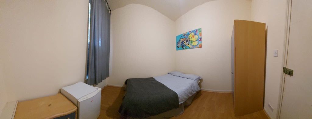 Property photo 3 of 7 Bedroom