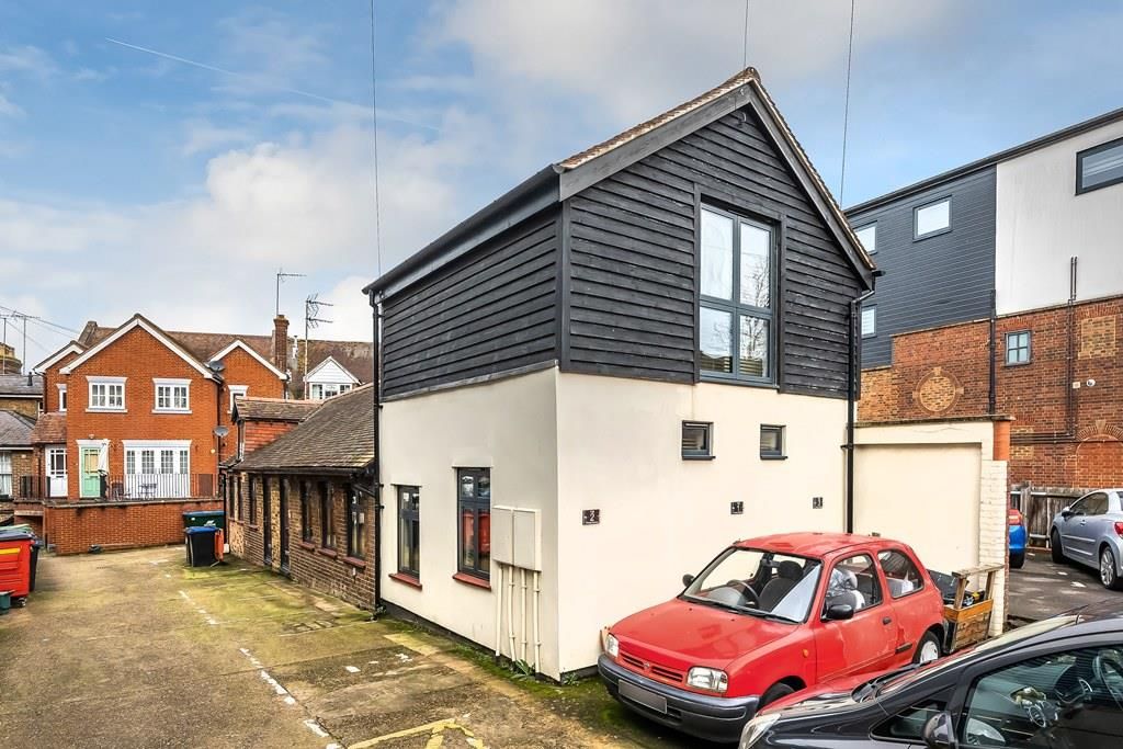 Property photo 1 of 8 5A-Elm-Road-16.Jpg