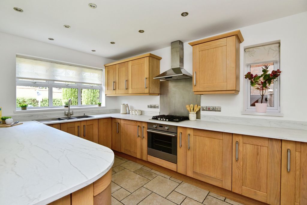 Property photo 2 of 22 Kitchen