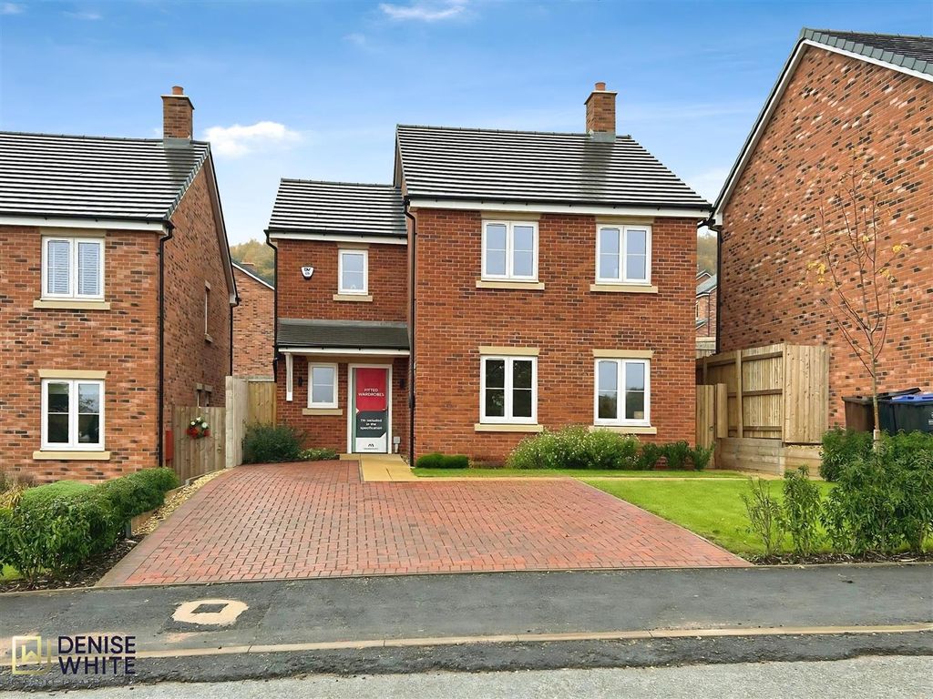 Property photo 1 of 25 Plot 8 Frontage