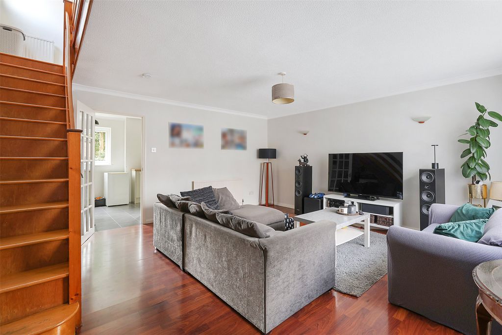 Property photo 2 of 12 Picture No. 19