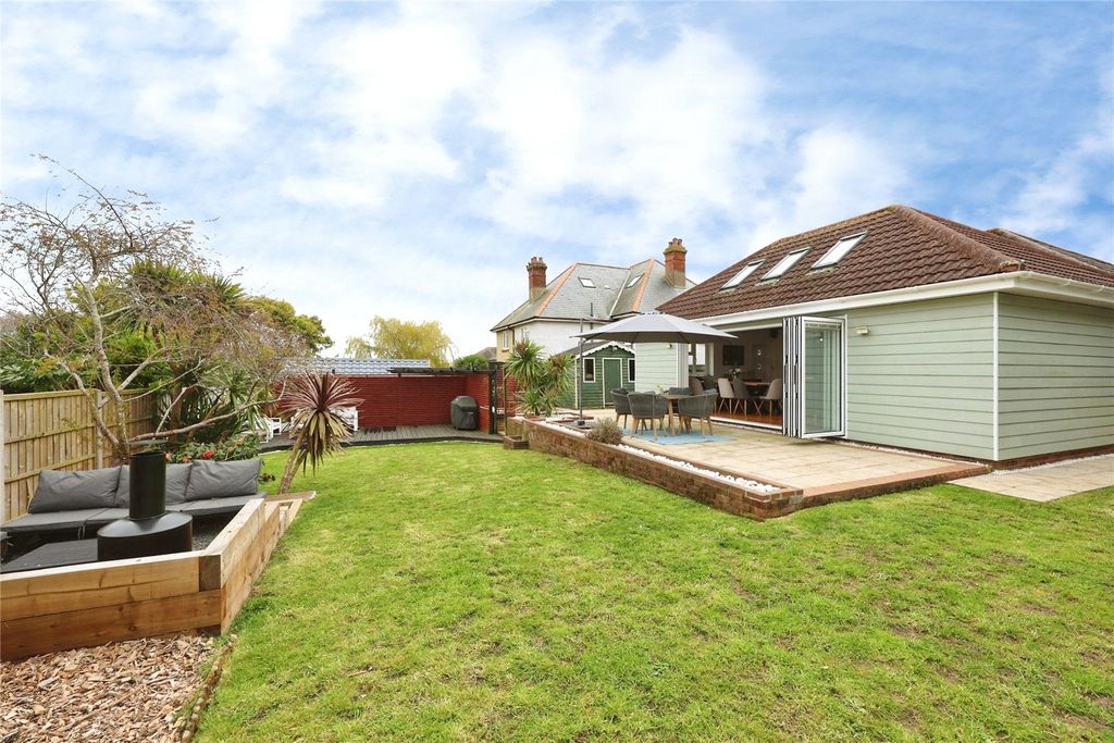 Property photo 2 of 27 Picture No. 01