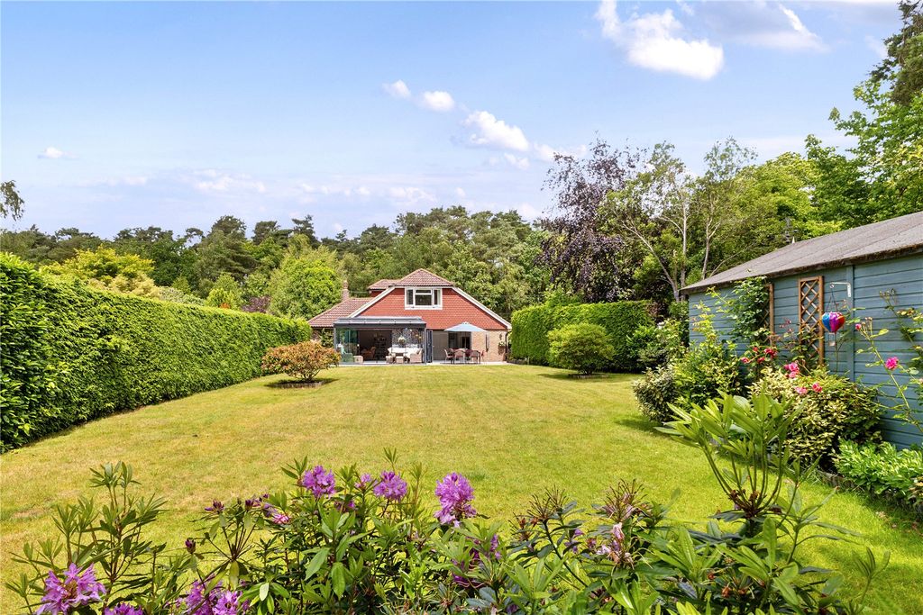 Property photo 1 of 34 Picture No. 20